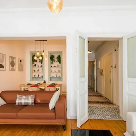 Apartment Yakininda *